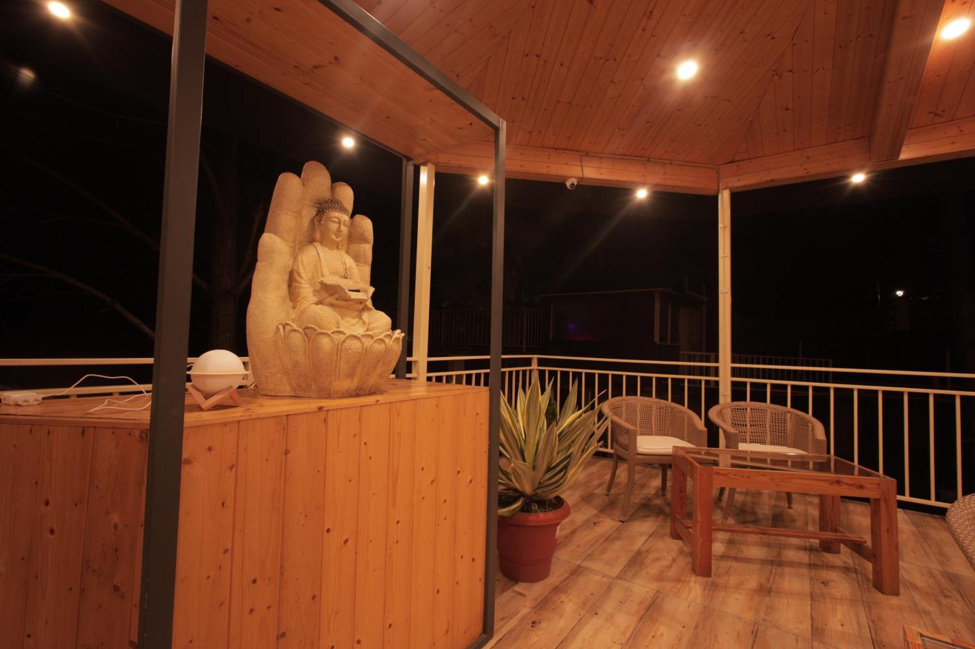 ホテル The Woods Retreat ランズドーン エクステリア 写真