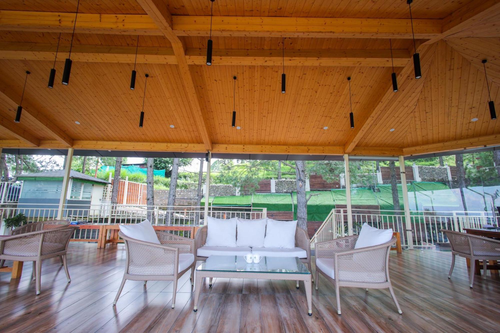 ホテル The Woods Retreat ランズドーン エクステリア 写真