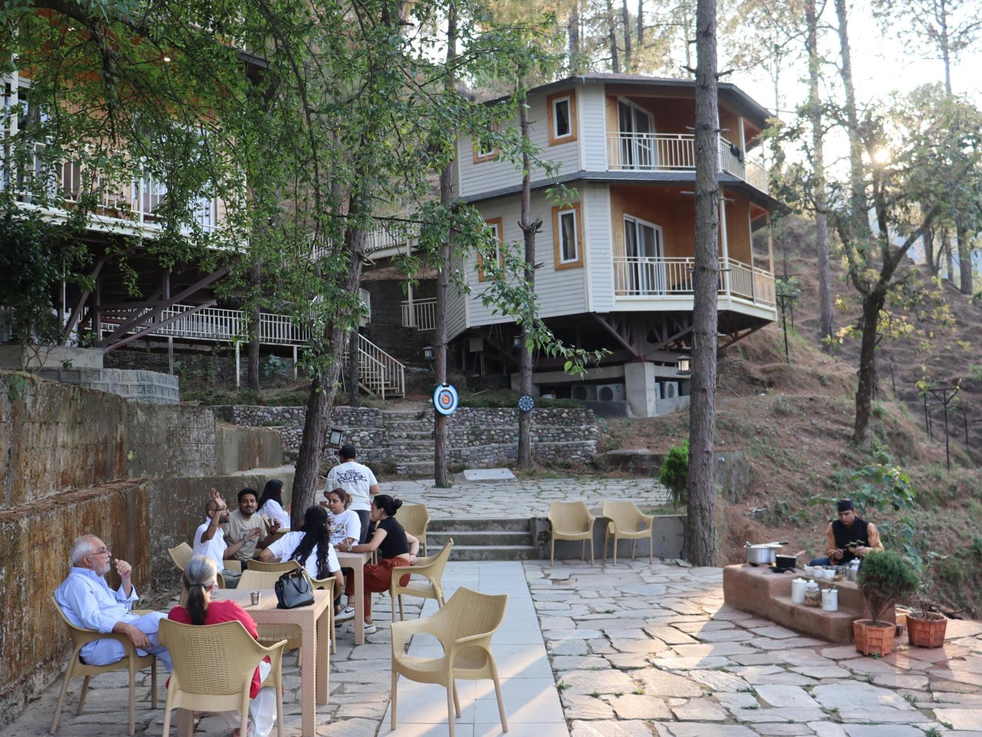 ホテル The Woods Retreat ランズドーン エクステリア 写真